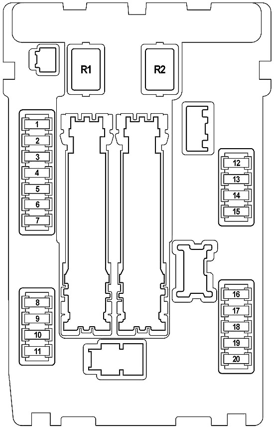 Diagrama da caixa de fusíveis IPDM E/R no compartimento do motor.