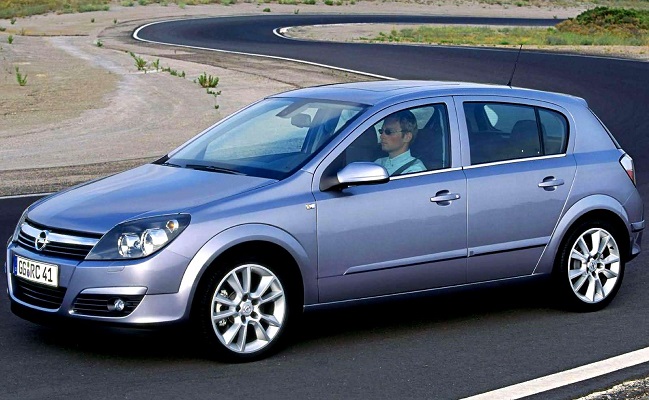 Opel Astra H (2004-2014) – caixa de fusíveis