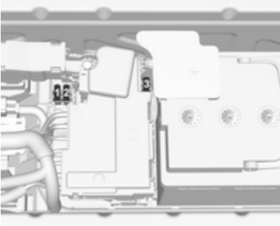 Fusíveis do compartimento do motor, posicionados perto da bateria do veículo.