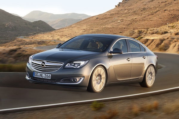Opel Insignia A (2009-2017) – caixa de fusíveis