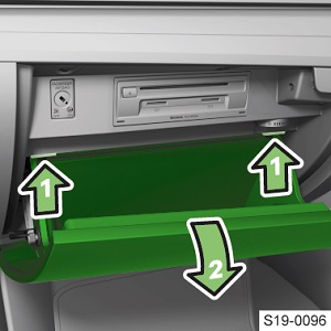 Procedimento de acesso aos fusíveis do painel (volante à direita).