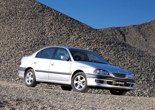 Toyota Avensis (1997-2002) – caixa de fusíveis
