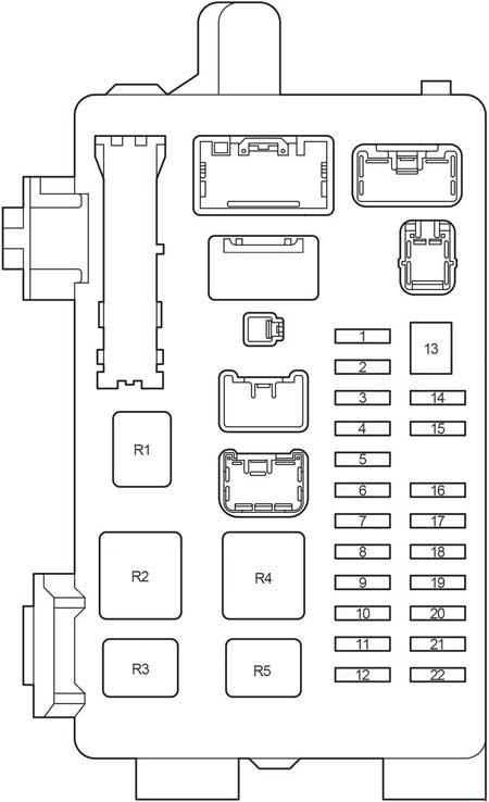 Localização do fusível 9 do isqueiro na cabine do Avensis T25.