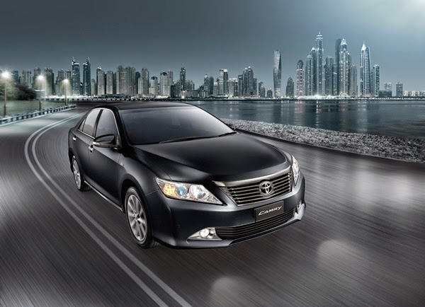Toyota Camry XV50 (2012-2017) – caixa de fusíveis